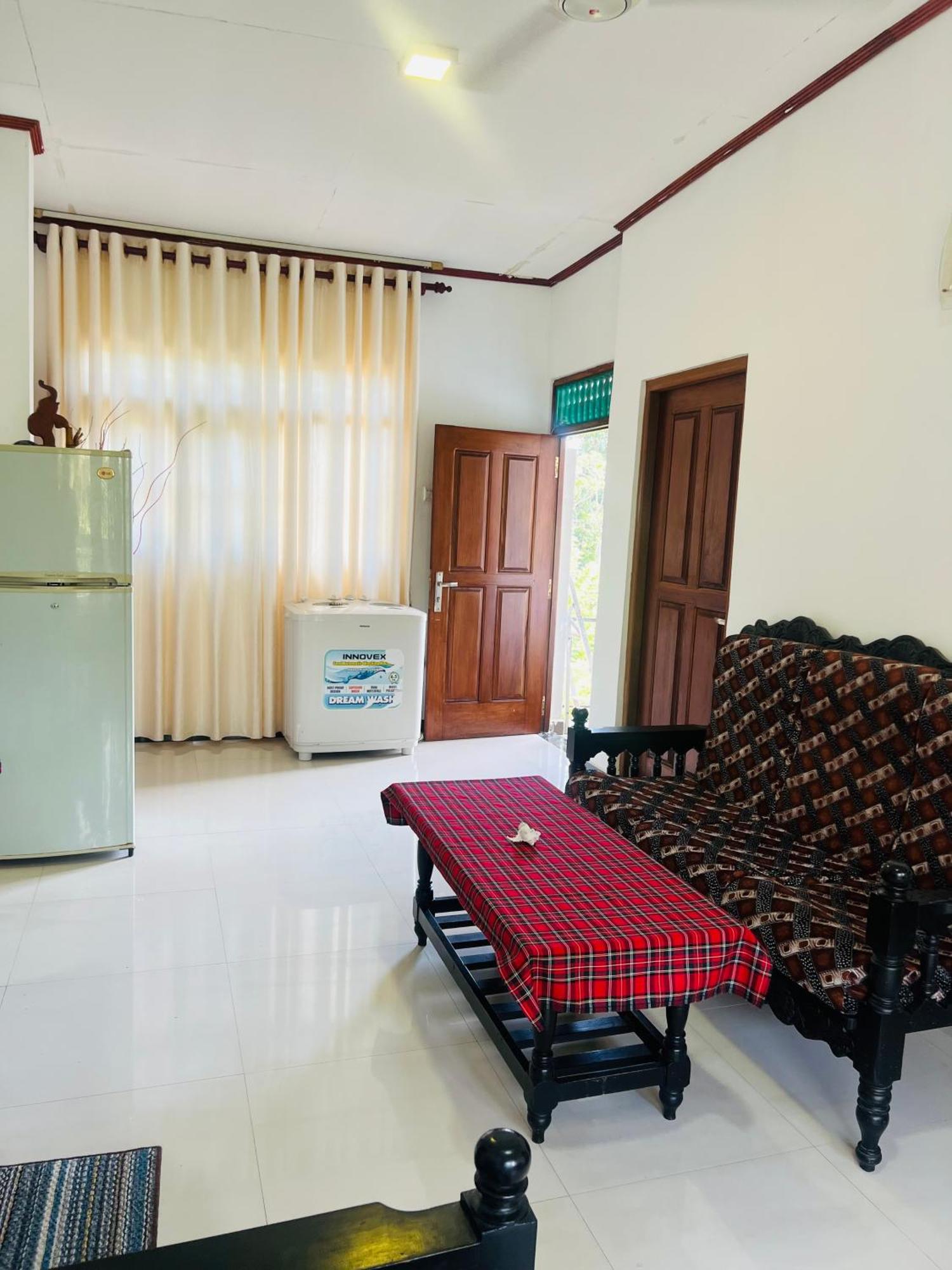 Hotel Zen Zone à Weligama Extérieur photo