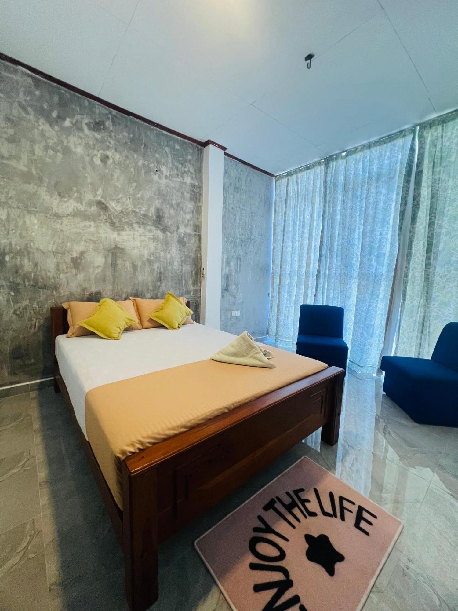 Hotel Zen Zone à Weligama Extérieur photo